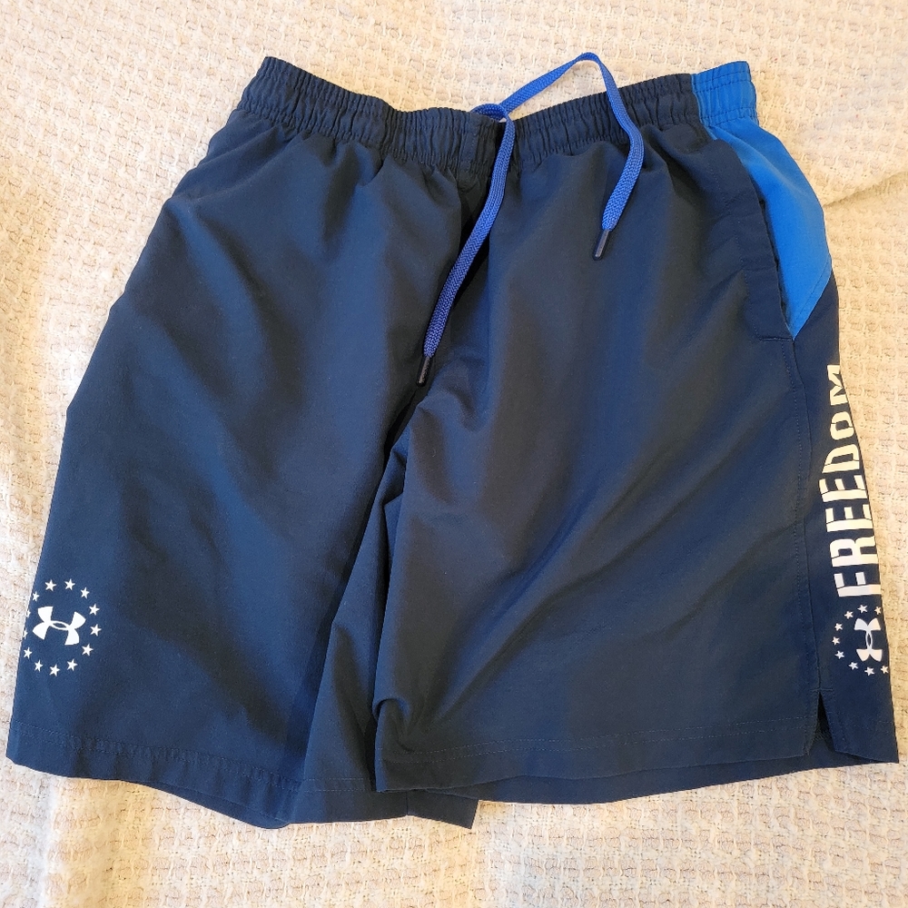 Under Armour Freedom Series shorts L